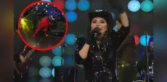 Rossy War sufre caída en pleno programa de Andrés Hurtado: conductor de TV corrió a auxiliarla