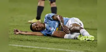 Hinchas de Sporting Cristal critican a Joao Grimaldo por empate con UTC: "Deben sentarlo" Hinchas de Sporting Cristal critican a Joao Grimaldo por empate con UTC: "Deben sentarlo"