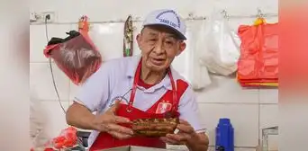 La historia de Jano Loo, el mejor pan con chicharrón del Callao: dejó China por amor a la comida de Perú La historia de Jano Loo, el mejor pan con chicharrón del Callao: dejó China por amor a la comida de Perú