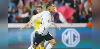LDU goleó 3-0 a Defensa y Justicia con doblete de Paolo Guerrero por la Copa Sudamericana LDU goleó 3-0 a Defensa y Justicia con doblete de Paolo Guerrero por la Copa Sudamericana