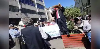 Universitarios piden respeto al derecho a estudiar ante huelga indefinida de docentes