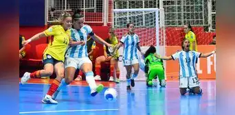 Argentina goleó 4-1 a Colombia por la Copa América de Futsal Femenina y chocará con Venezuela en semifinales Argentina goleó 4-1 a Colombia por la Copa América de Futsal Femenina y chocará con Venezuela en semifinales