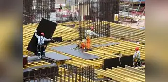 Sector construcción se contrajo 8,8% desde enero, su peor resultado en los últimos 10 años Sector construcción se contrajo 8,8% desde enero, su peor resultado en los últimos 10 años