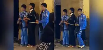Escolares de Cusco cantan en las calles para su viaje de promoción: “Eso sí es compañerismo” Escolares de Cusco cantan en las calles para su viaje de promoción: “Eso sí es compañerismo”