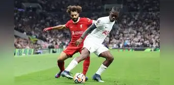 Liverpool perdió 2-1 ante Tottenham y perdió la chance de ser líder de la Premier League