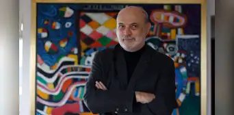 Fernando Ampuero: "Llegué al periodismo porque tenía que pagar la luz y el teléfono" Fernando Ampuero: "Llegué al periodismo porque tenía que pagar la luz y el teléfono"