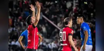 Melgar venció 2-1 a Mannucci e igualó a Universitario en el primer lugar del Clausura Melgar venció 2-1 a Mannucci e igualó a Universitario en el primer lugar del Clausura