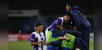 Con doblete de Barcos, Alianza Lima venció 2-1 a Deportivo Binacional por la Liga 1 2023 Con doblete de Barcos, Alianza Lima venció 2-1 a Deportivo Binacional por la Liga 1 2023