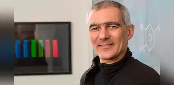 Ganador del Nobel de Química 2023 reprobó su primer examen universitario en la materia: "Me destruyó" Ganador del Nobel de Química 2023 reprobó su primer examen universitario en la materia: "Me destruyó"