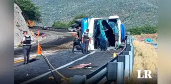 Mueren 17 migrantes, la mayoría venezolanos, en un accidente en la carretera de Oaxaca (México) Mueren 17 migrantes, la mayoría venezolanos, en un accidente en la carretera de Oaxaca (México)