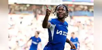 Chelsea goleó 4-1 al Burnley y consigue su tercera victoria consecutiva en Premier League Chelsea goleó 4-1 al Burnley y consigue su tercera victoria consecutiva en Premier League