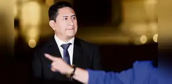 Vladimir Cerrón desaparece luego de ser condenado Vladimir Cerrón desaparece luego de ser condenado