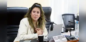 Rosselli Amuruz: “Parece que lo más importante en el país es saber quién organizó la fiesta”