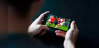Perú vs. Chile por las Eliminatorias 2026: los megas que consumirás si ves el partido por celular
