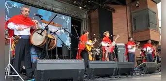 "Grupo Alturas" presenta desde hoy la Misa criolla en tres escenarios de Francia "Grupo Alturas" presenta desde hoy la Misa criolla en tres escenarios de Francia