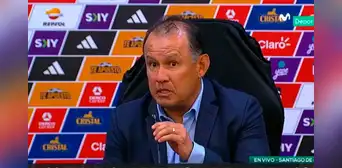 Juan Reynoso responde a las críticas tras perder ante Chile: "No se clasifica jugando bonito" Juan Reynoso responde a las críticas tras perder ante Chile: "No se clasifica jugando bonito"
