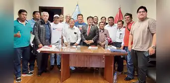 Congresista José Pazo alienta proyecto a pesar de conflicto de intereses Congresista José Pazo alienta proyecto a pesar de conflicto de intereses