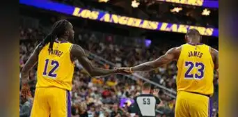 Los Angeles Lakers perdieron 129-125 ante los Warriors por la pretemporada de la NBA Los Angeles Lakers perdieron 129-125 ante los Warriors por la pretemporada de la NBA