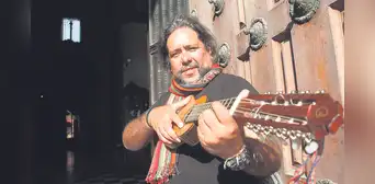 Chano Díaz Límaco: “Con la música andina, lloramos zapateando” Chano Díaz Límaco: “Con la música andina, lloramos zapateando”