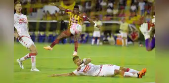 Tolima sacó un triunfazo 1-0 ante Santa Fe y se acerca a los primeros lugares de la Liga BetPlay Tolima sacó un triunfazo 1-0 ante Santa Fe y se acerca a los primeros lugares de la Liga BetPlay