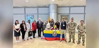 Peruanos evacuados de Israel en vuelo humanitario ecuatoriano llegaron a Quito Peruanos evacuados de Israel en vuelo humanitario ecuatoriano llegaron a Quito