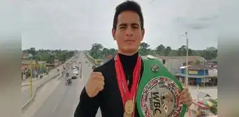 Campeón de kickboxing pucallpino pide ayuda para participar en torneo mundial de Argentina
