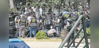 Amplían investigación a manifestantes que coparon San Marcos Amplían investigación a manifestantes que coparon San Marcos