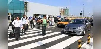 Aeropuerto Jorge Chávez presenta nuevas reglas para el ingreso de taxis: ¿cuáles son y desde cuándo rigen? Aeropuerto Jorge Chávez presenta nuevas reglas para el ingreso de taxis: ¿cuáles son y desde cuándo rigen?