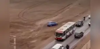Vehículos invaden zona arqueológica de Pachacamac para utilizarla como pista