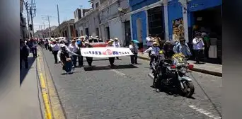 Arequipa: catedráticos contratados ganan S/700 mientras que un nombrado percibe S/4000
