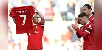 Con gol de Darwin Núñez, Liverpool goleó 3-0 a Nottingham Forest por la Premier League