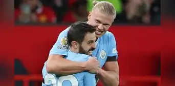 Manchester City goleó 3-0 a Manchester United y se mete en la pelea por la Premier League Manchester City goleó 3-0 a Manchester United y se mete en la pelea por la Premier League