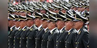 Ministerio del Interior duplicará el número de vacantes para suboficiales de la Policía Ministerio del Interior duplicará el número de vacantes para suboficiales de la Policía