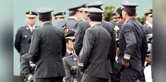 Comando PNP prefirió ascender a los más antiguos Comando PNP prefirió ascender a los más antiguos