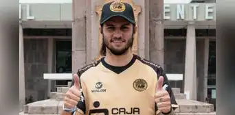 Jugador de Cusco FC Felipe Rodríguez es denunciado por sus propios compañeros de presunta estafa Jugador de Cusco FC Felipe Rodríguez es denunciado por sus propios compañeros de presunta estafa