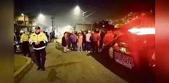 Ate: sicarios en moto asesinan a tres hombres cerca a cementerio