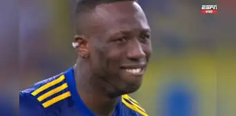 Luis Advíncula rompió en llanto tras el 2-1 de Fluminense ante Boca en la final de la Libertadores Luis Advíncula rompió en llanto tras el 2-1 de Fluminense ante Boca en la final de la Libertadores