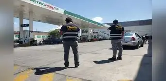Arequipa: delincuentes encañonaron y maniataron a trabajadores de grifo para robar 18.000 soles Arequipa: delincuentes encañonaron y maniataron a trabajadores de grifo para robar 18.000 soles