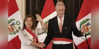 Javier González-Olaechea asumió la Cancillería en reemplazo de Ana Gervasi Javier González-Olaechea asumió la Cancillería en reemplazo de Ana Gervasi