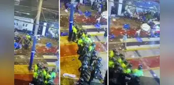 Hinchas de Alianza Lima lanzan sillas contra PNP y agreden a caballo de guardia tras derrota ante la 'U' Hinchas de Alianza Lima lanzan sillas contra PNP y agreden a caballo de guardia tras derrota ante la 'U'
