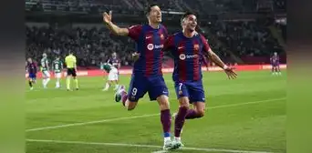 Barcelona ganó 2-1 a Alavés con goles de Lewandowski por LaLiga de España Barcelona ganó 2-1 a Alavés con goles de Lewandowski por LaLiga de España
