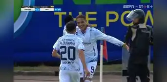 Paolo Guerrero anota genial gol con LDU y llega fino para la selección peruana