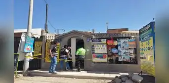 Arequipa: falsos policías arrebatan 35.000 soles a hombre en la puerta de su casa Arequipa: falsos policías arrebatan 35.000 soles a hombre en la puerta de su casa