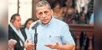 Antauro Humala discutió con periodista que le cuestionó consumo de cannabis Antauro Humala discutió con periodista que le cuestionó consumo de cannabis