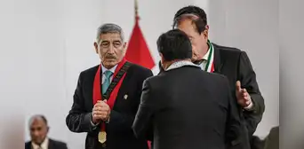 Arequipa: alcalde de Cerro Colorado está prófugo, pero no quieren vacarlo Arequipa: alcalde de Cerro Colorado está prófugo, pero no quieren vacarlo