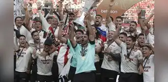 Campeón con Universitario habría lanzado ultimátum hacia la directiva para definir su futuro Campeón con Universitario habría lanzado ultimátum hacia la directiva para definir su futuro