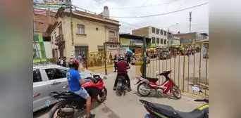 Municipalidad Provincial de Chiclayo instala rejas en calles adyacentes al Modelo Municipalidad Provincial de Chiclayo instala rejas en calles adyacentes al Modelo