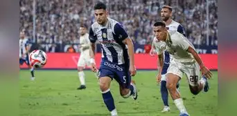 Carlos Zambrano tomó contundente decisión sobre su futuro en Alianza Lima tras perder la final Carlos Zambrano tomó contundente decisión sobre su futuro en Alianza Lima tras perder la final