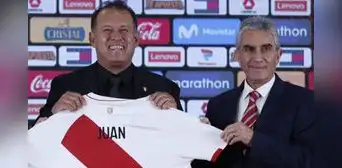 Juan Carlos Oblitas pidió la renuncia de Reynoso tras el último lugar de Perú en Eliminatorias Juan Carlos Oblitas pidió la renuncia de Reynoso tras el último lugar de Perú en Eliminatorias
