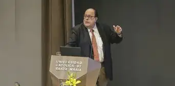 Julio Velarde: "Hay que rezar para que El Niño sea moderado y no fuerte" Julio Velarde: "Hay que rezar para que El Niño sea moderado y no fuerte"